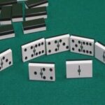 Como  jugar al domino